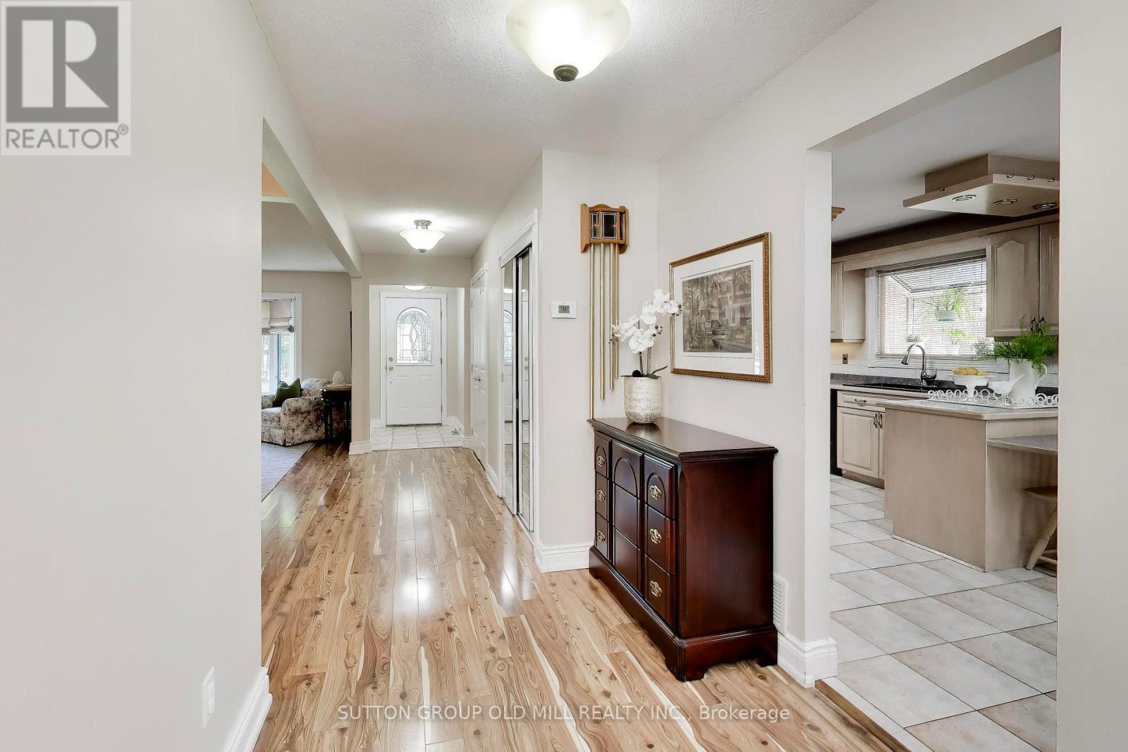 251 Chalfield Lane Property Photo 8