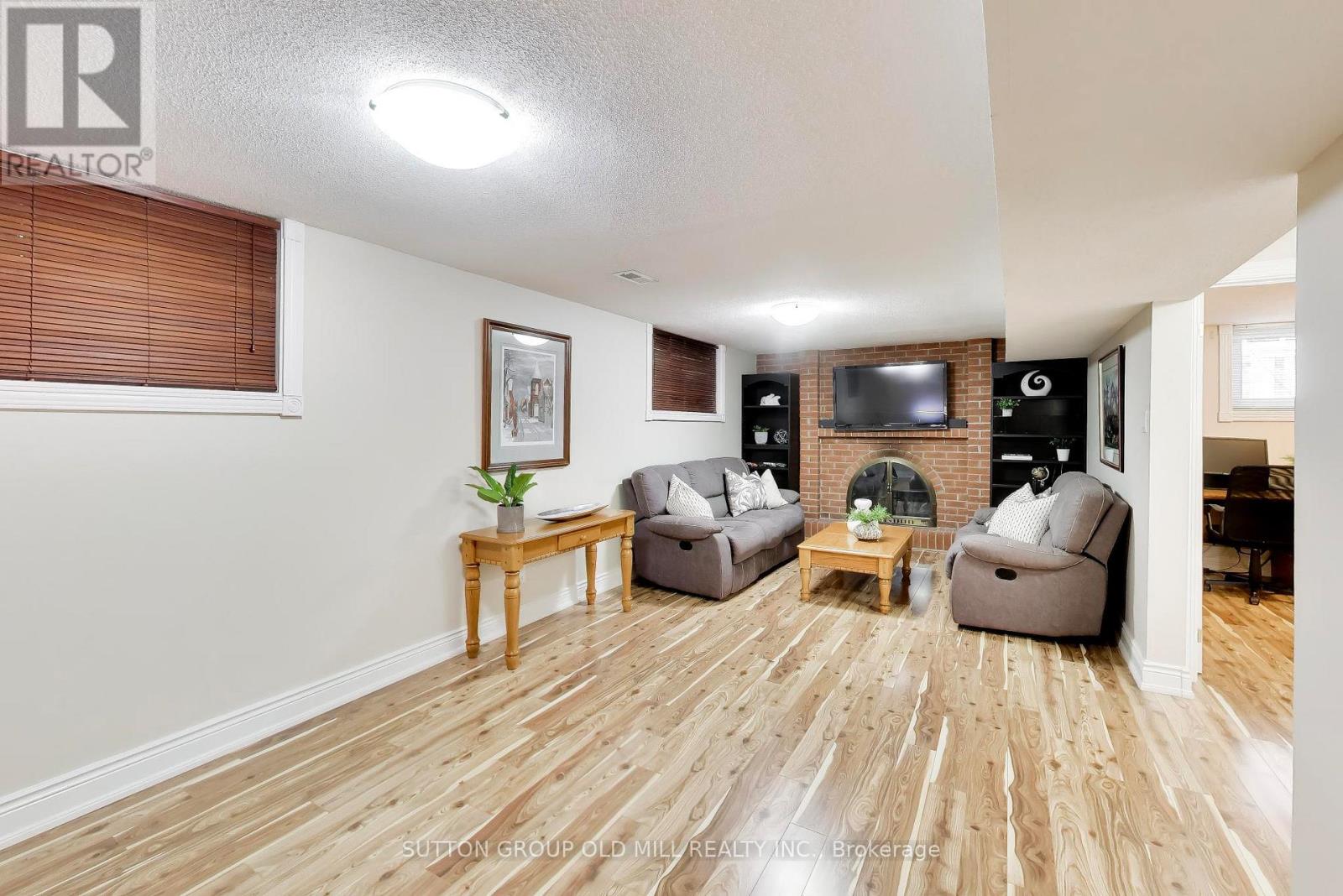 251 Chalfield Lane Property Photo 14