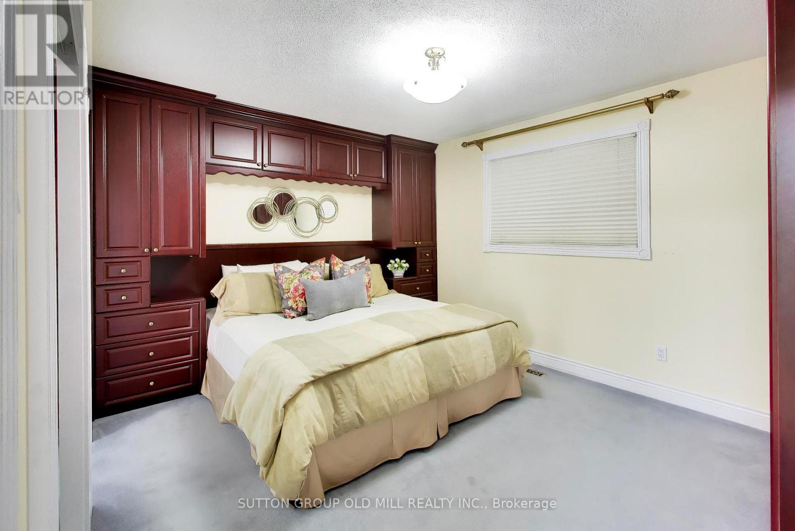 251 Chalfield Lane Property Photo 18