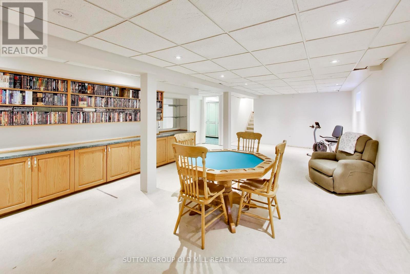 251 Chalfield Lane Property Photo 29