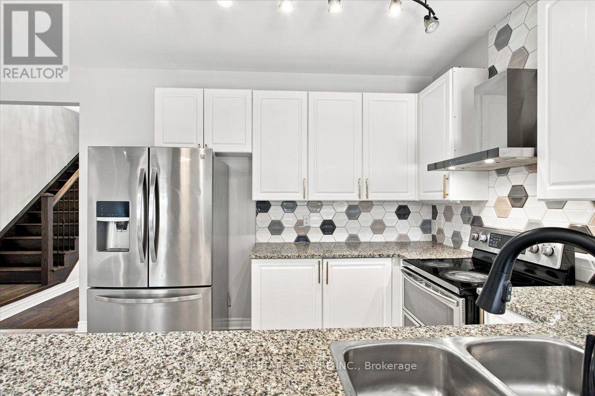 1053 Job Crescent Property Photo 11