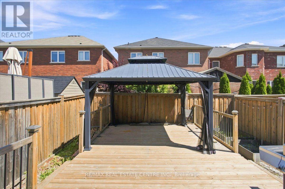 1053 Job Crescent Property Photo 41