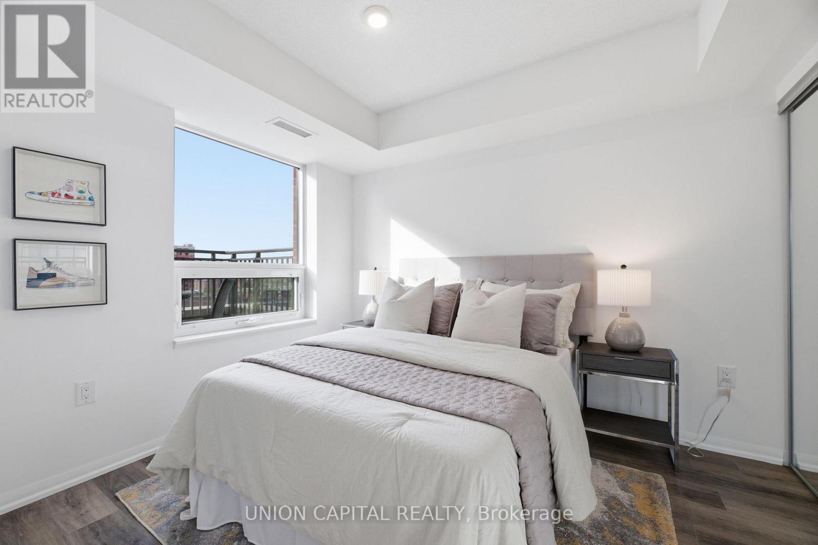735 - 3091 Dufferin Street Property Photo 8