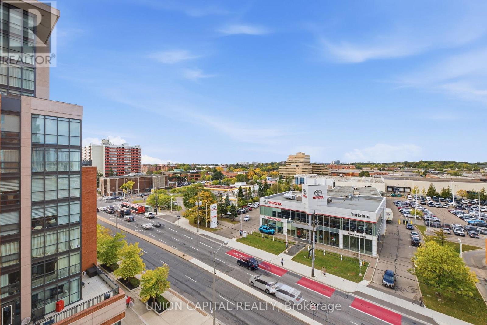 735 - 3091 Dufferin Street Property Photo 15