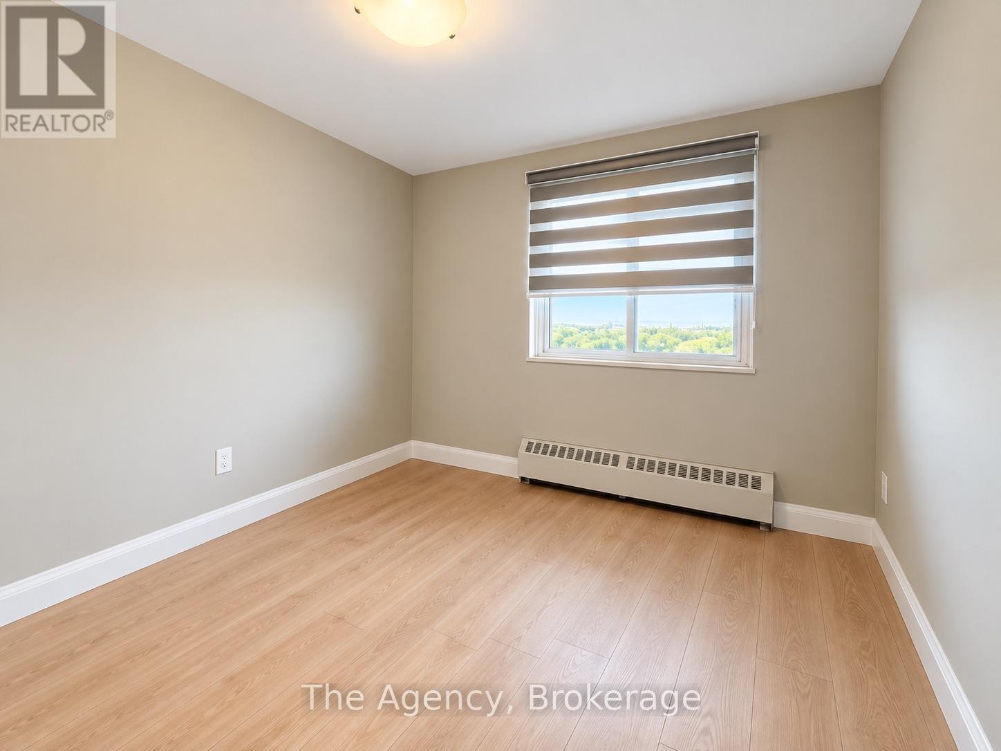 905 - 45 Paisley Boulevard W Property Photo 10