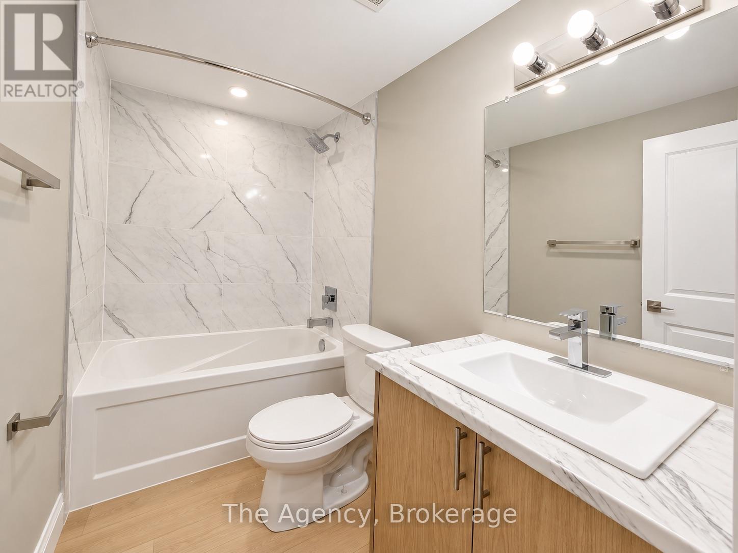 905 - 45 Paisley Boulevard W Property Photo 12