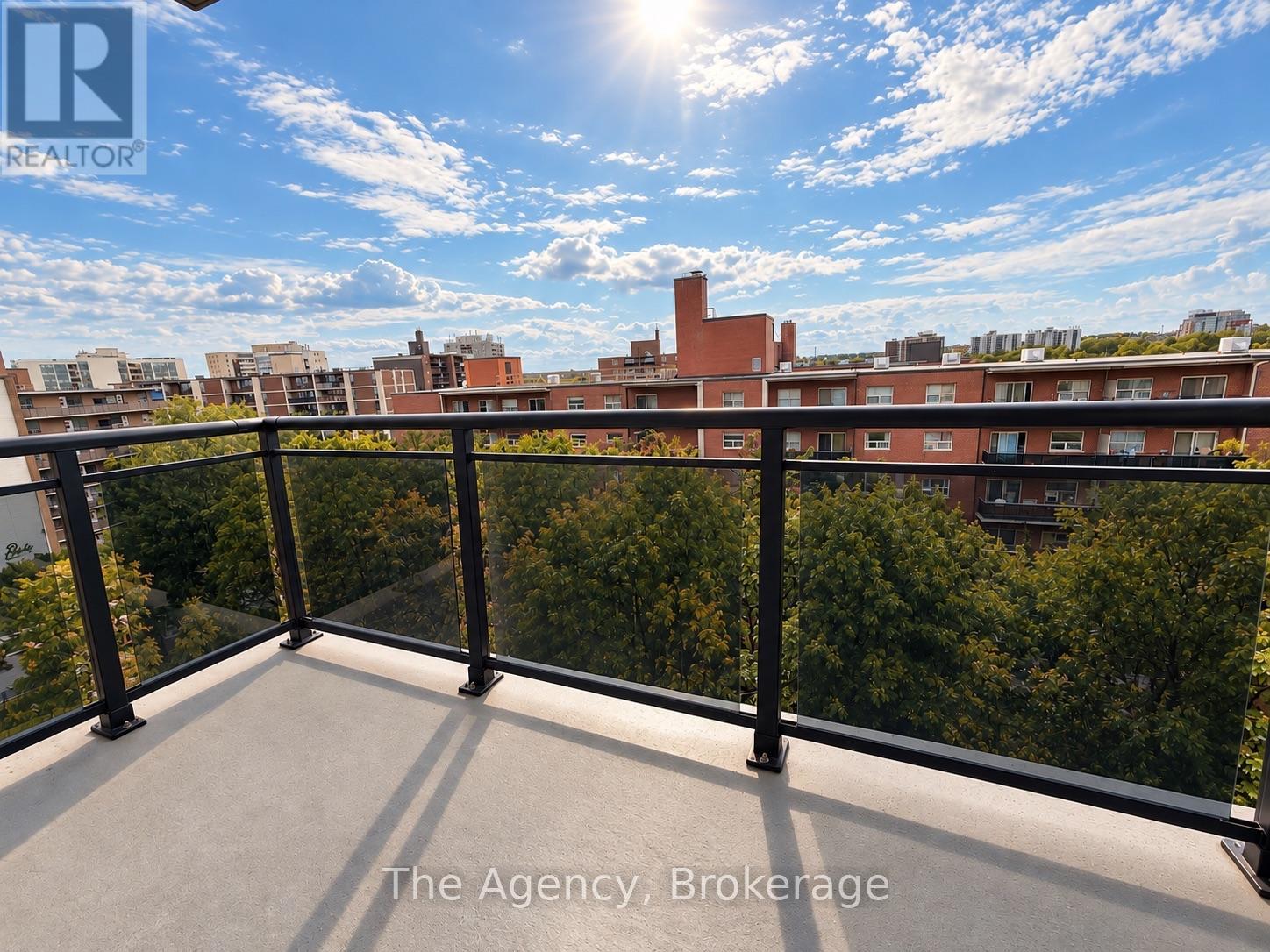 808 - 45 Paisley Boulevard W Property Photo 12
