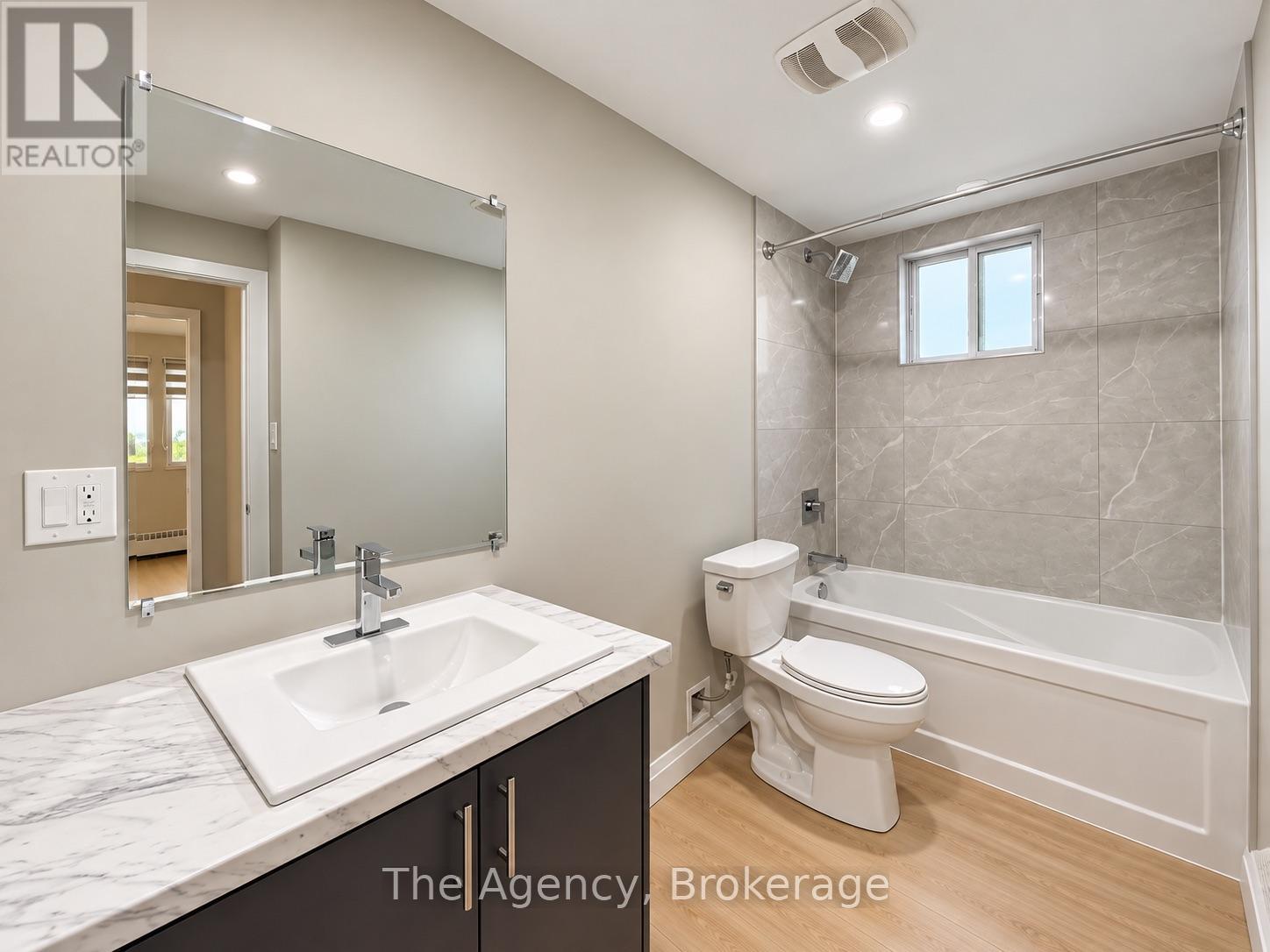 1009 - 45 Paisley Boulevard W Property Photo 14