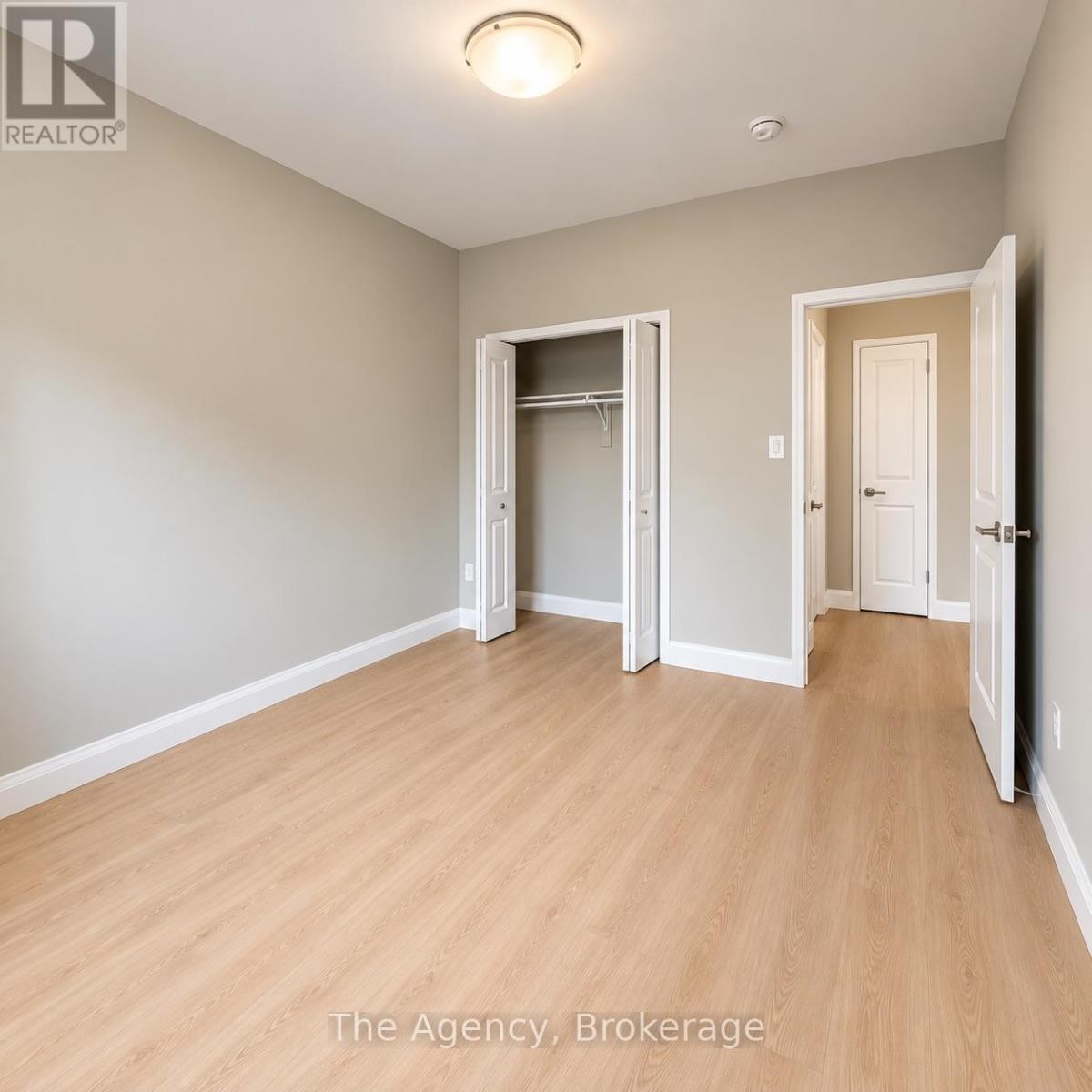 102 - 45 Paisley Boulevard W Property Photo 10