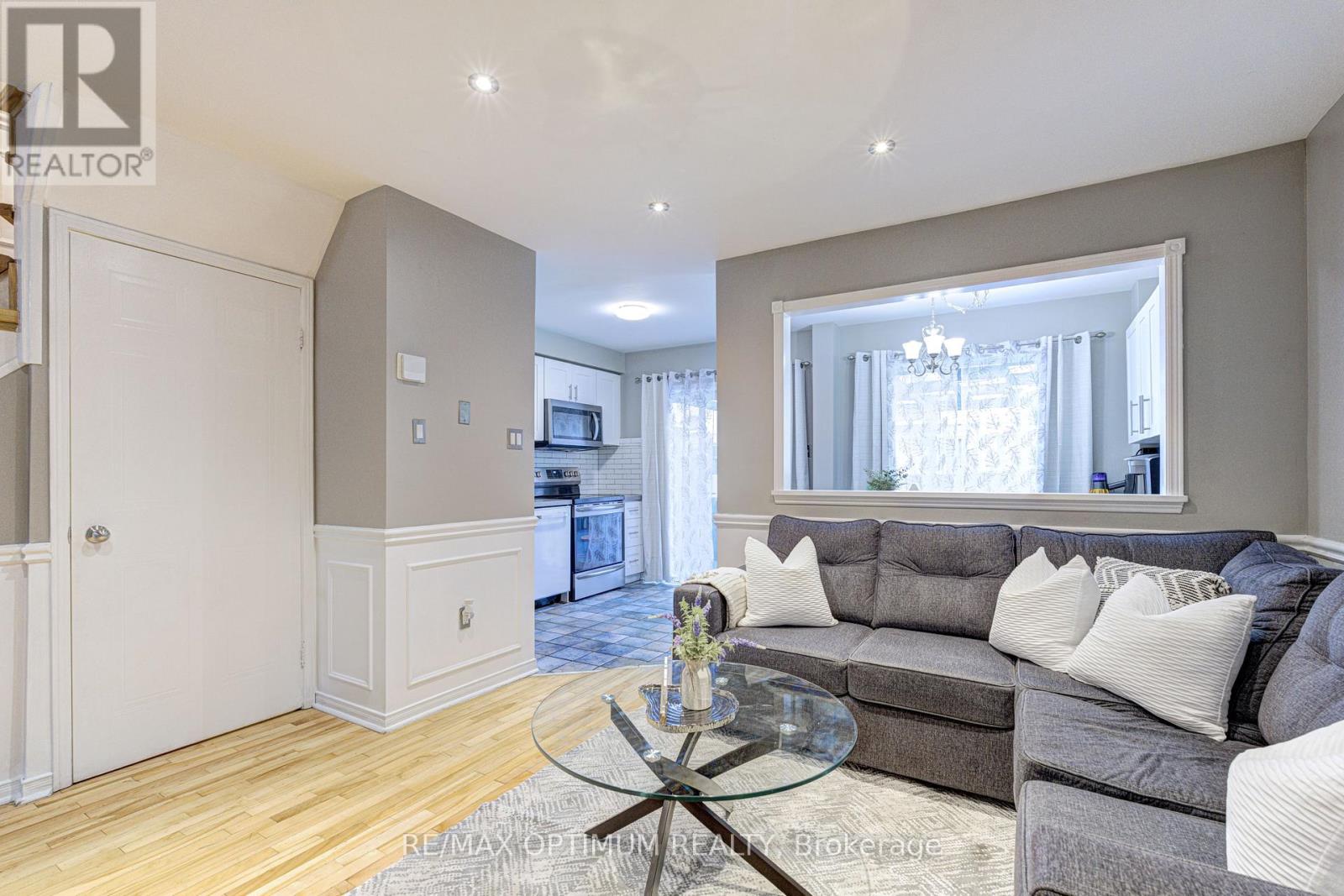 51 Goldenlight Circle Property Photo 9