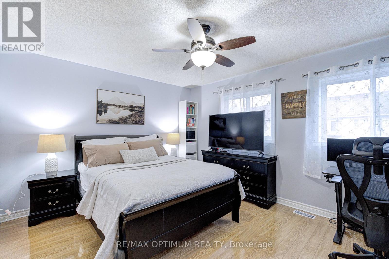 51 Goldenlight Circle Property Photo 17