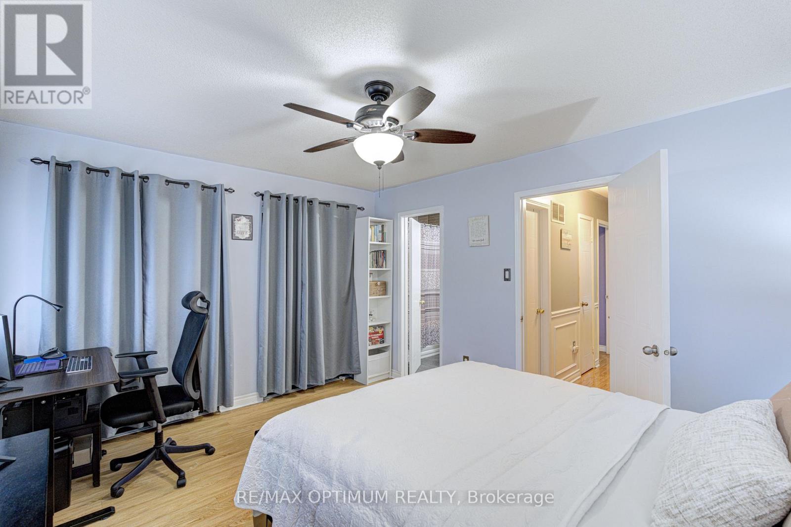 51 Goldenlight Circle Property Photo 19