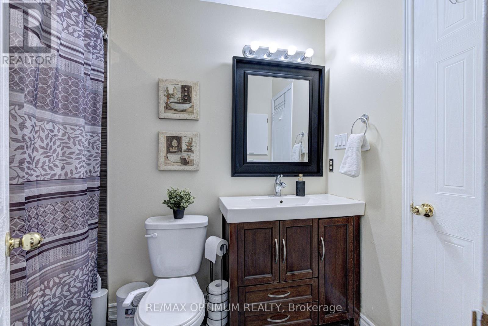 51 Goldenlight Circle Property Photo 20