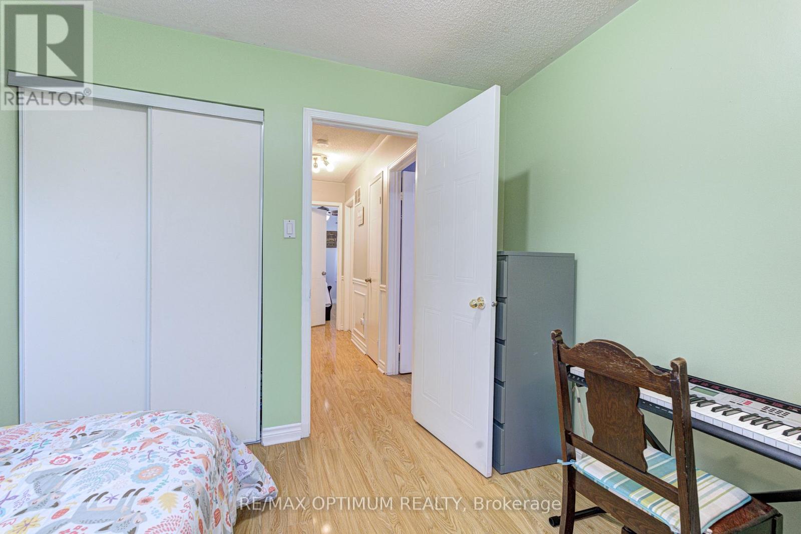 51 Goldenlight Circle Property Photo 22