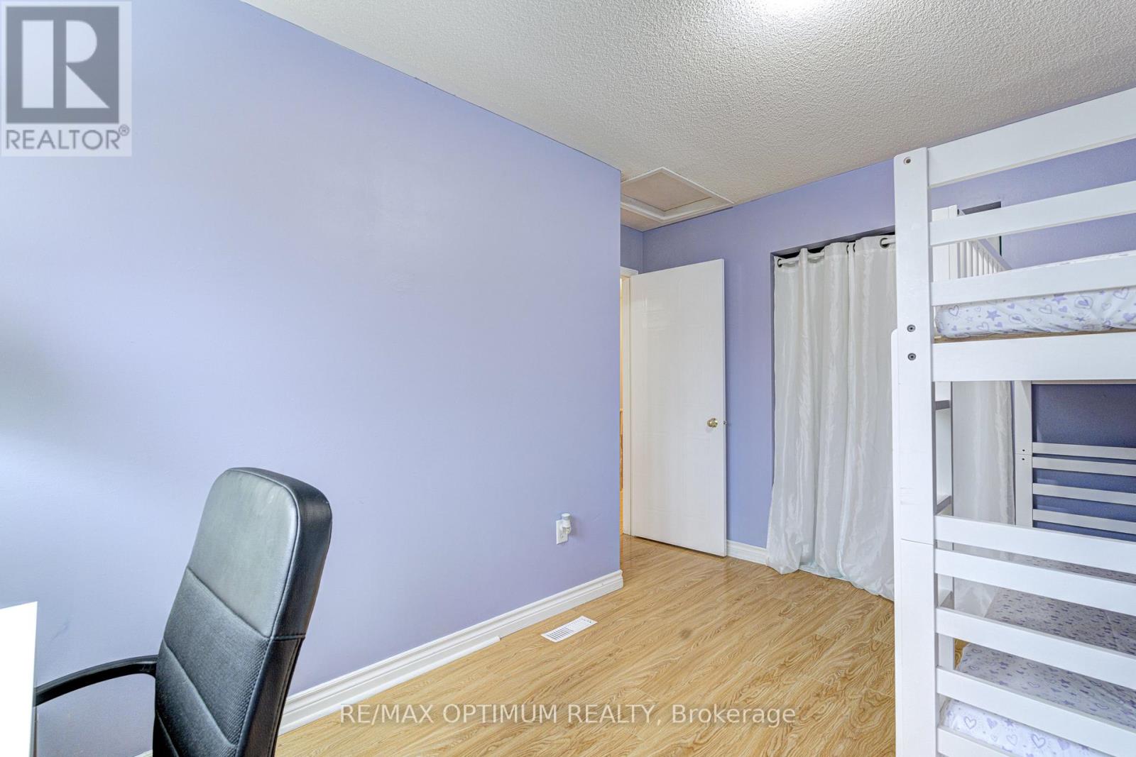 51 Goldenlight Circle Property Photo 24