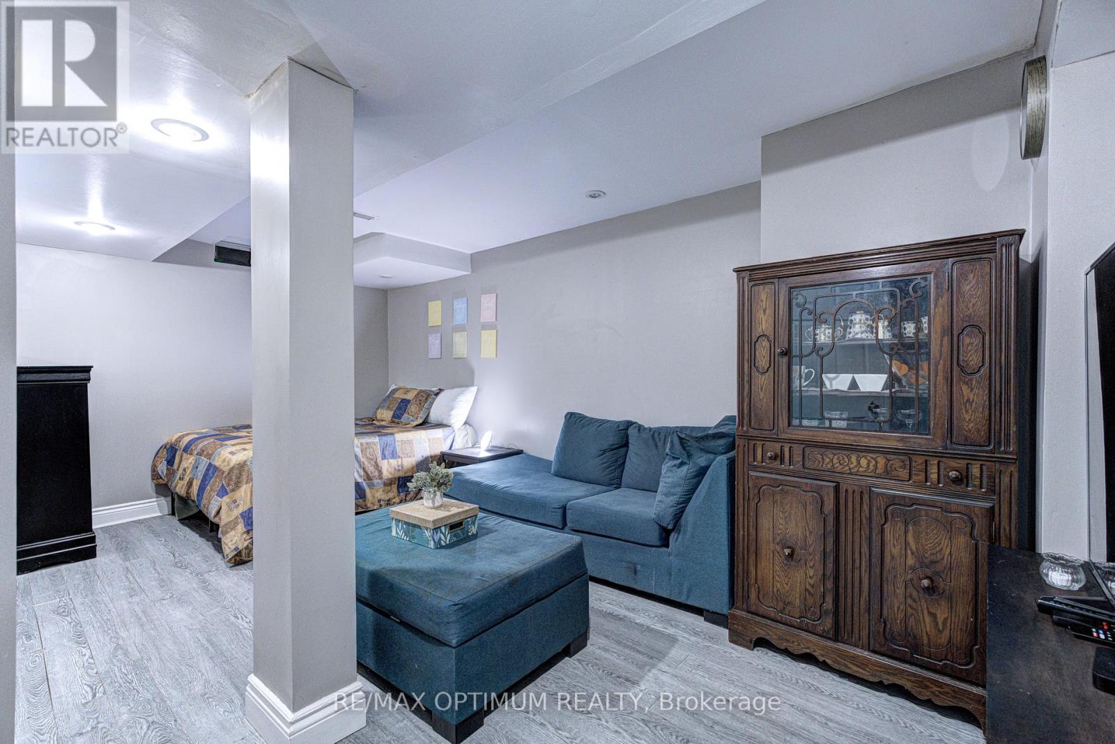 51 Goldenlight Circle Property Photo 29