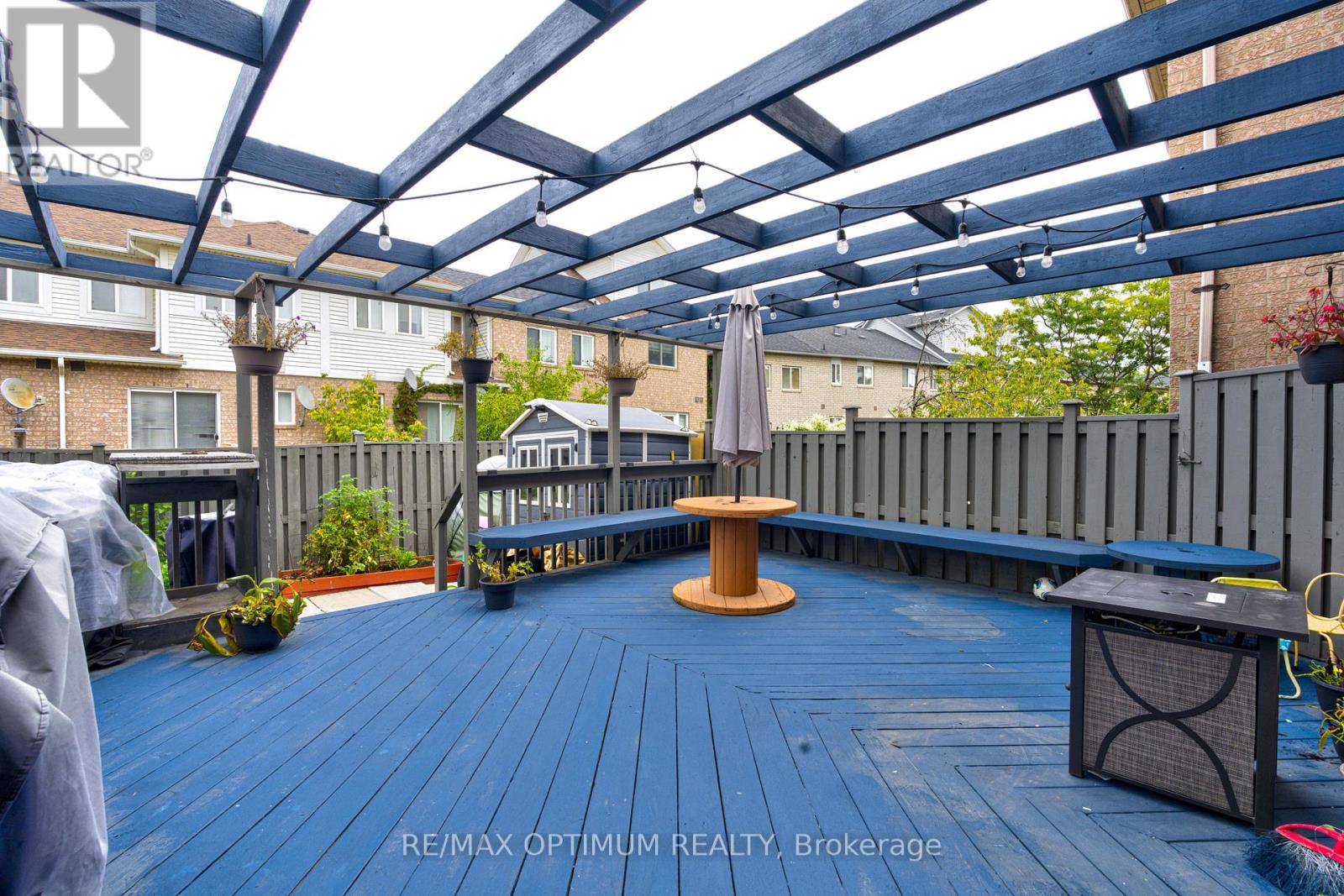 51 Goldenlight Circle Property Photo 34