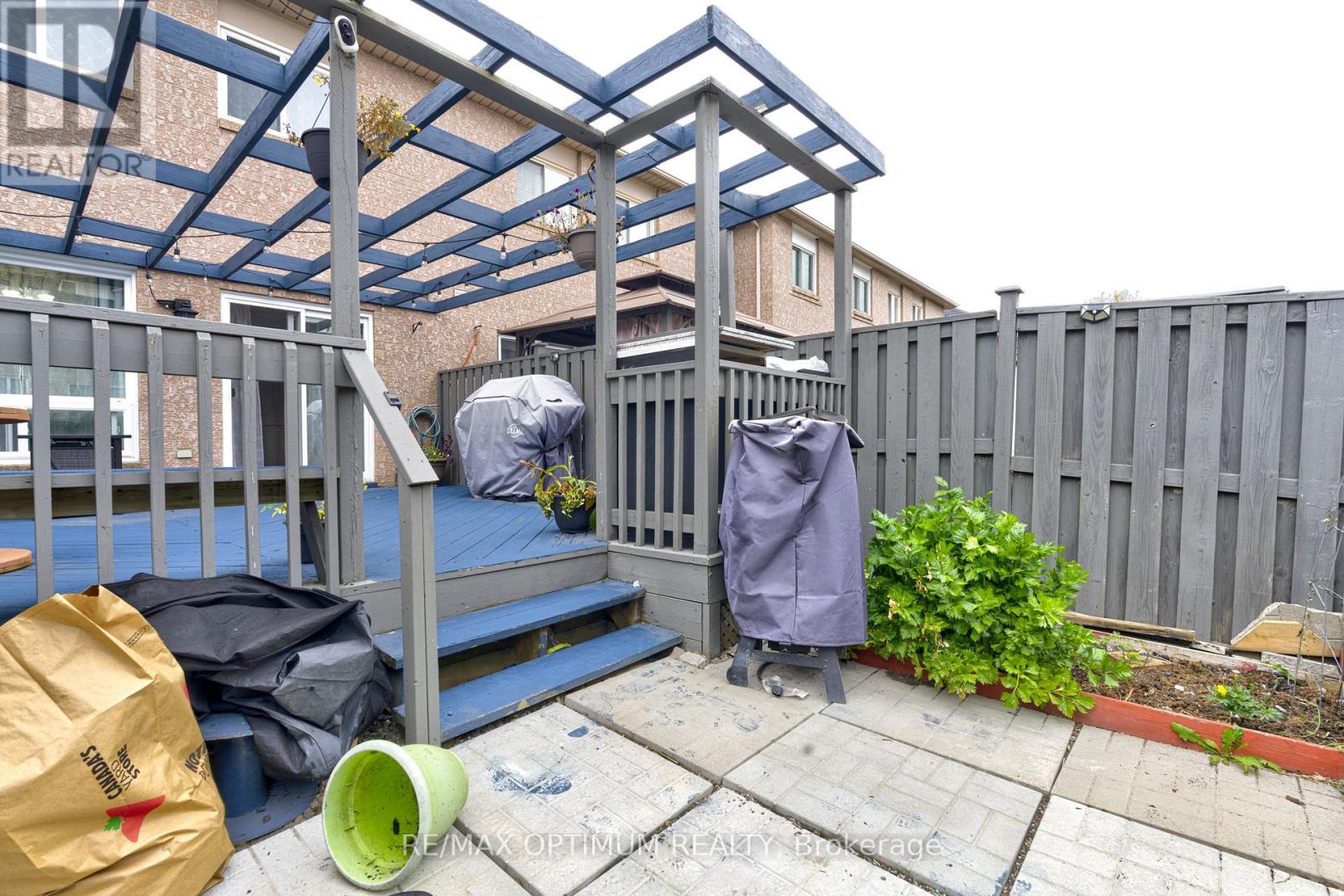 51 Goldenlight Circle Property Photo 37