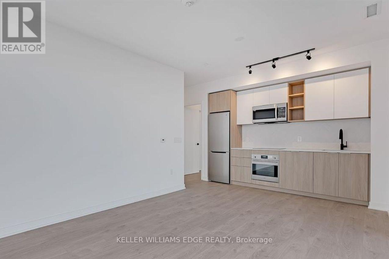 908 - 36 Zorra Street Property Photo 7