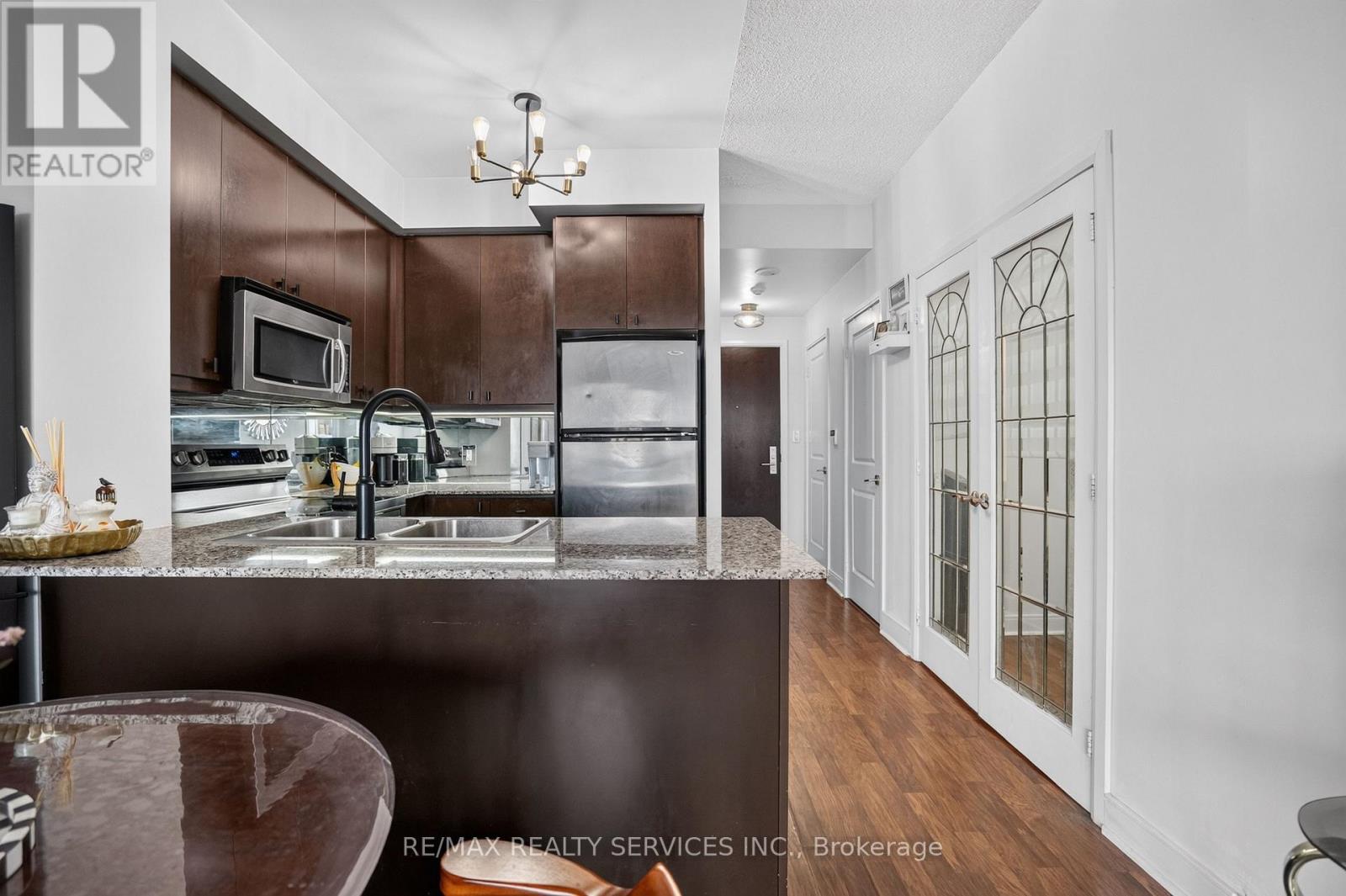 4403 - 60 Absolute Avenue Property Photo 18