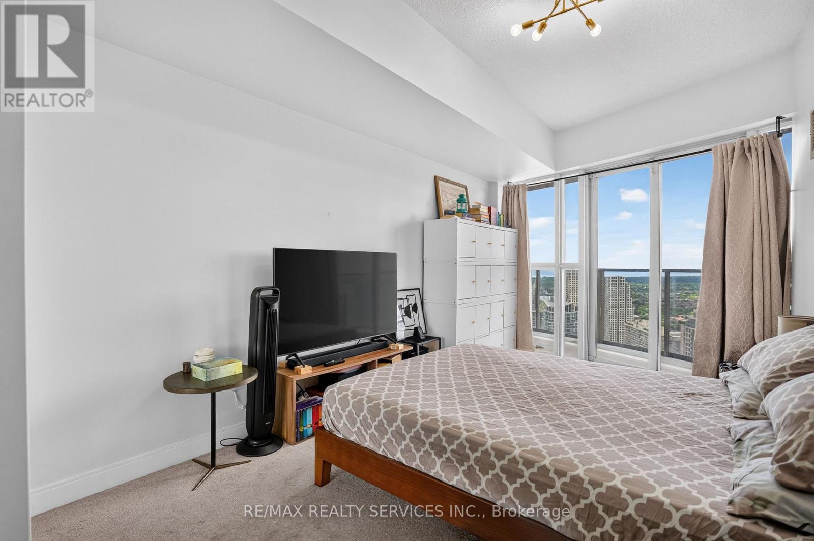 4403 - 60 Absolute Avenue Property Photo 25