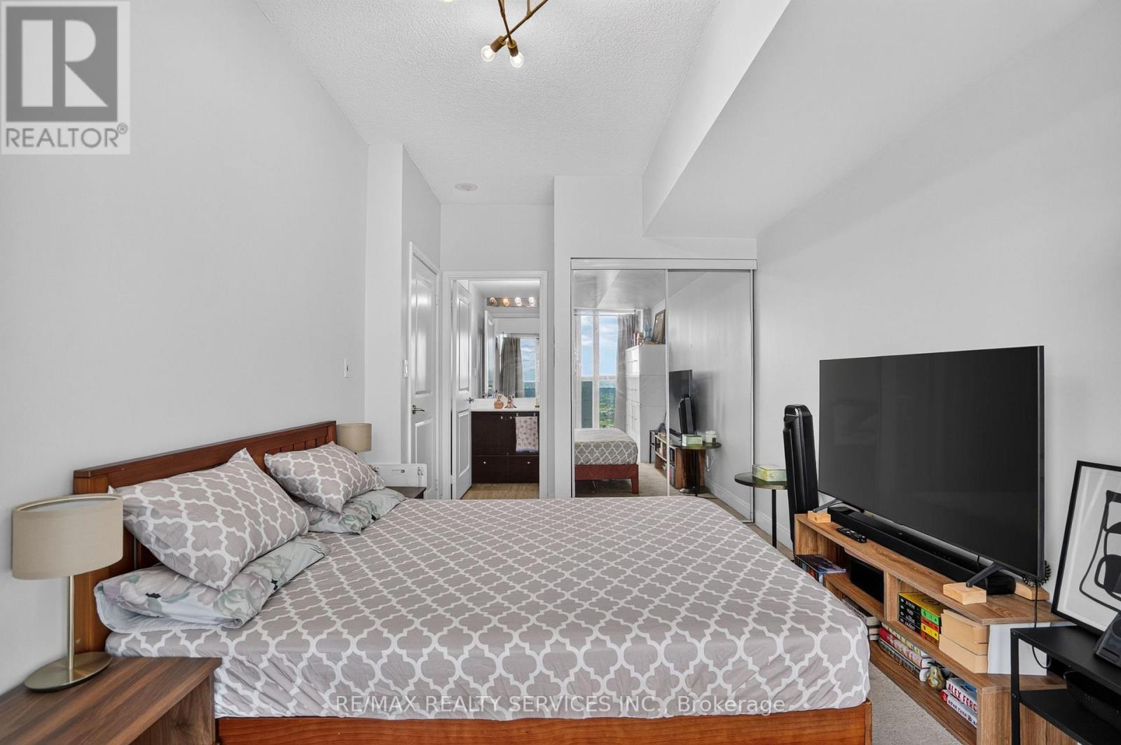 4403 - 60 Absolute Avenue Property Photo 26