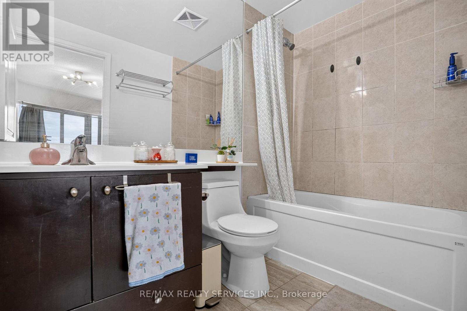 4403 - 60 Absolute Avenue Property Photo 27