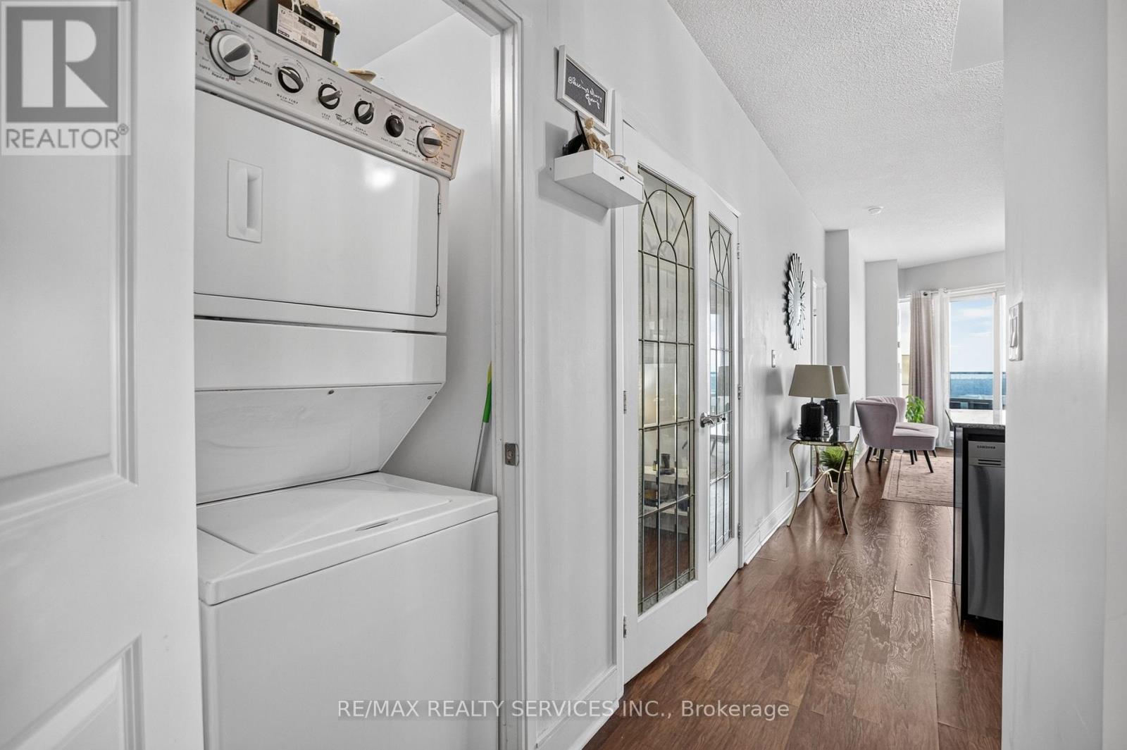 4403 - 60 Absolute Avenue Property Photo 28