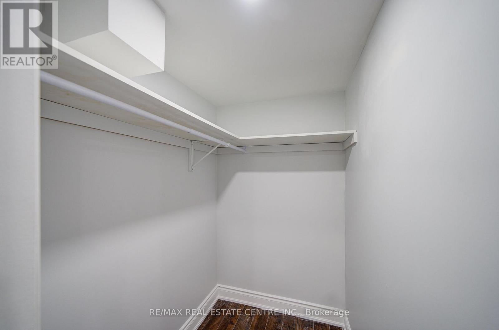 Bsmt - 23 Gamson Crescent Property Photo 19
