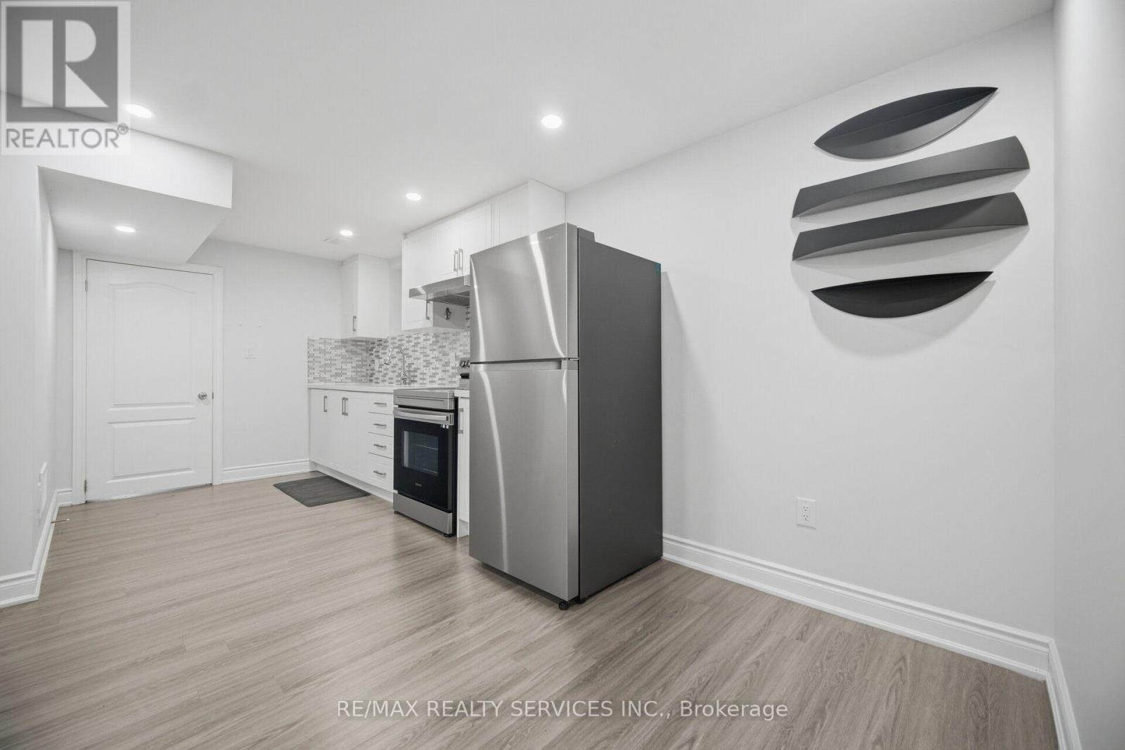 6 Zephyr Road Property Photo 34