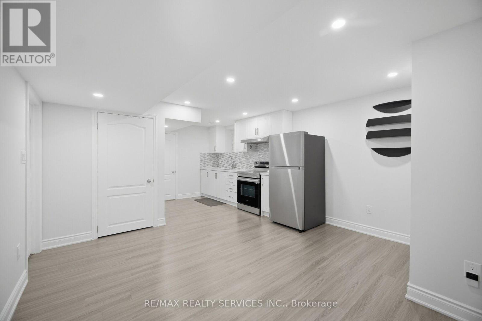 6 Zephyr Road Property Photo 37