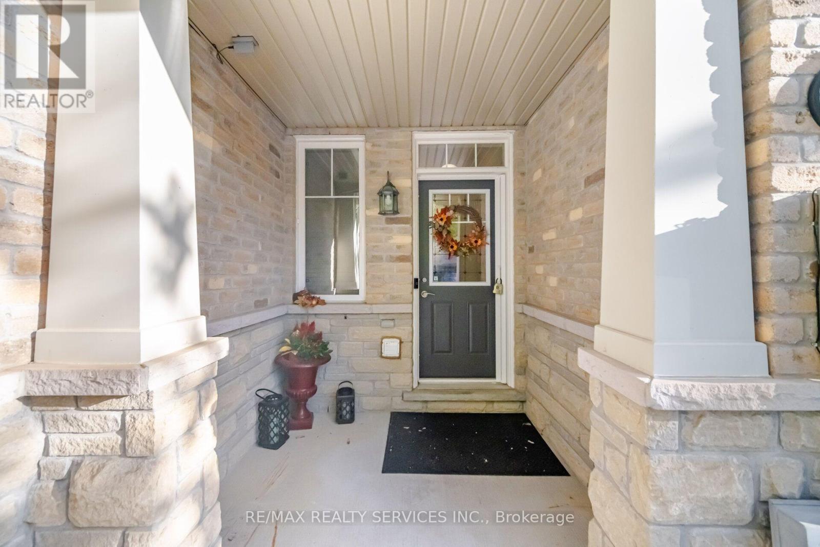 9 Aspenview Avenue Property Photo 10