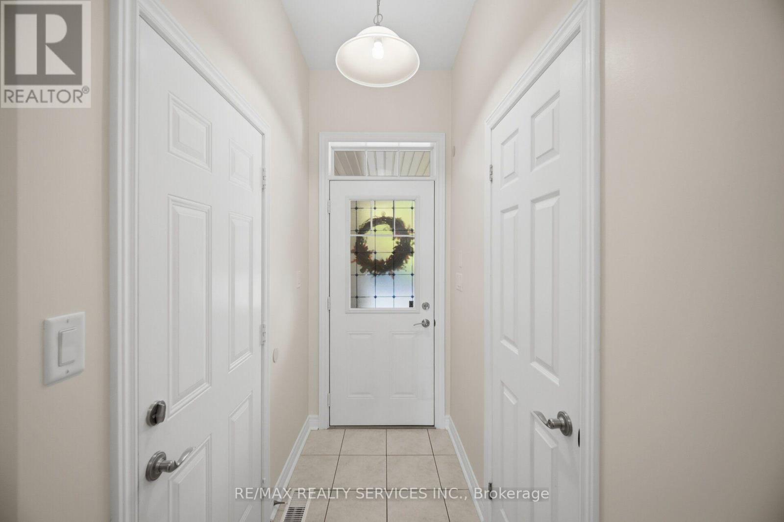 9 Aspenview Avenue Property Photo 11