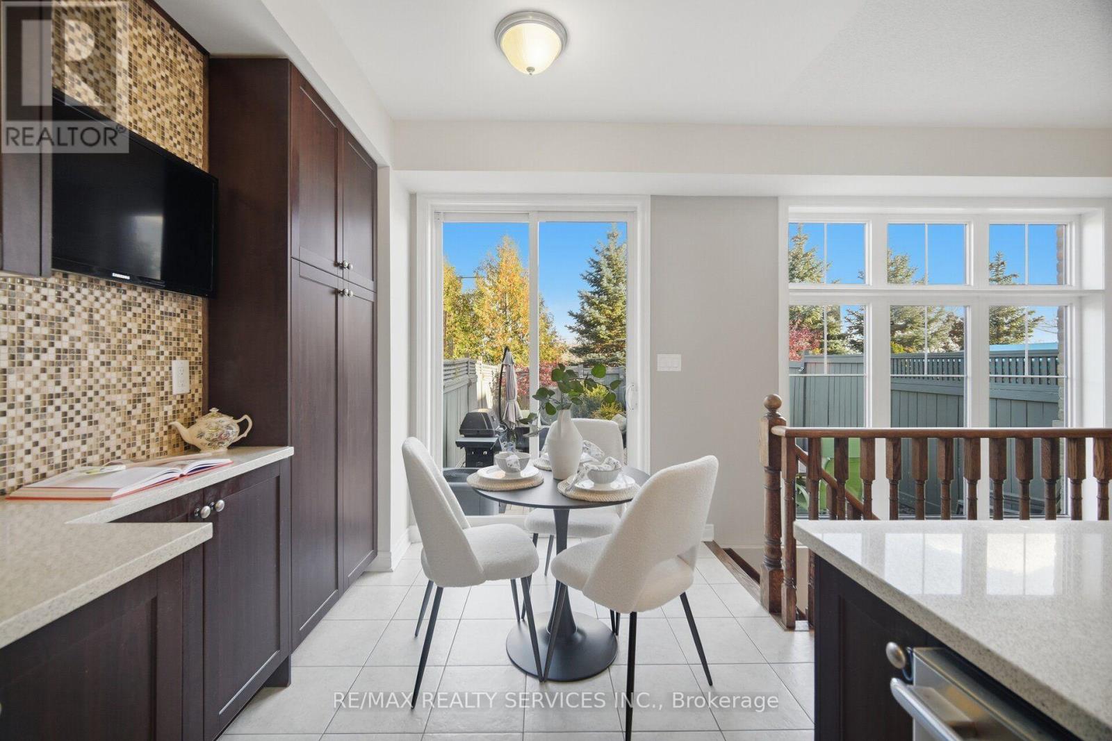 9 Aspenview Avenue Property Photo 17
