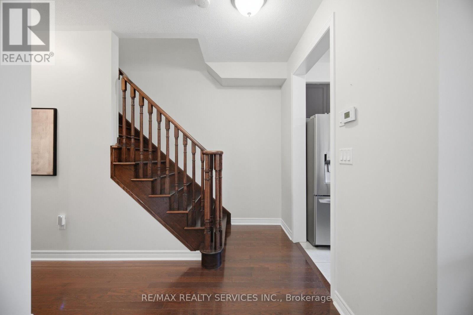 9 Aspenview Avenue Property Photo 21