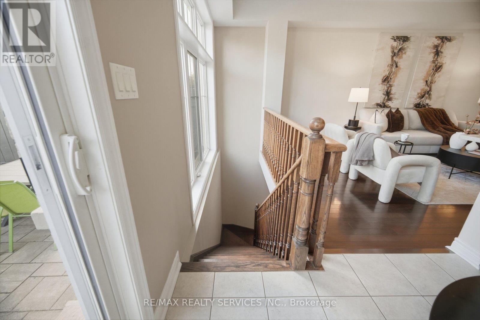 9 Aspenview Avenue Property Photo 34
