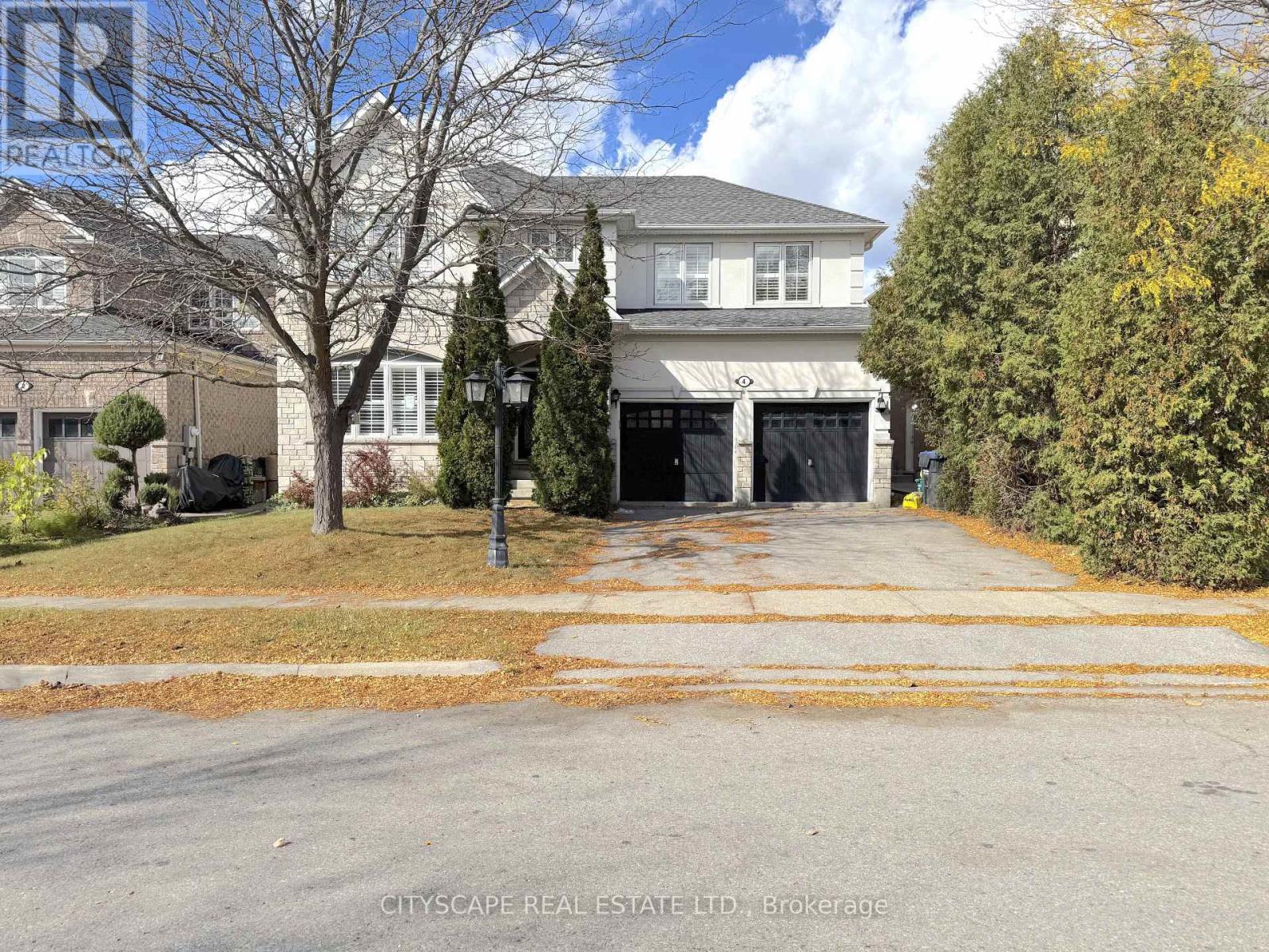 4 Serviceberry Crescent Property Photo 2