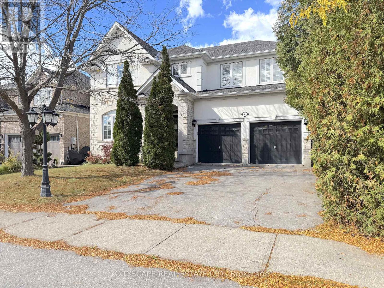 4 Serviceberry Crescent Property Photo 3