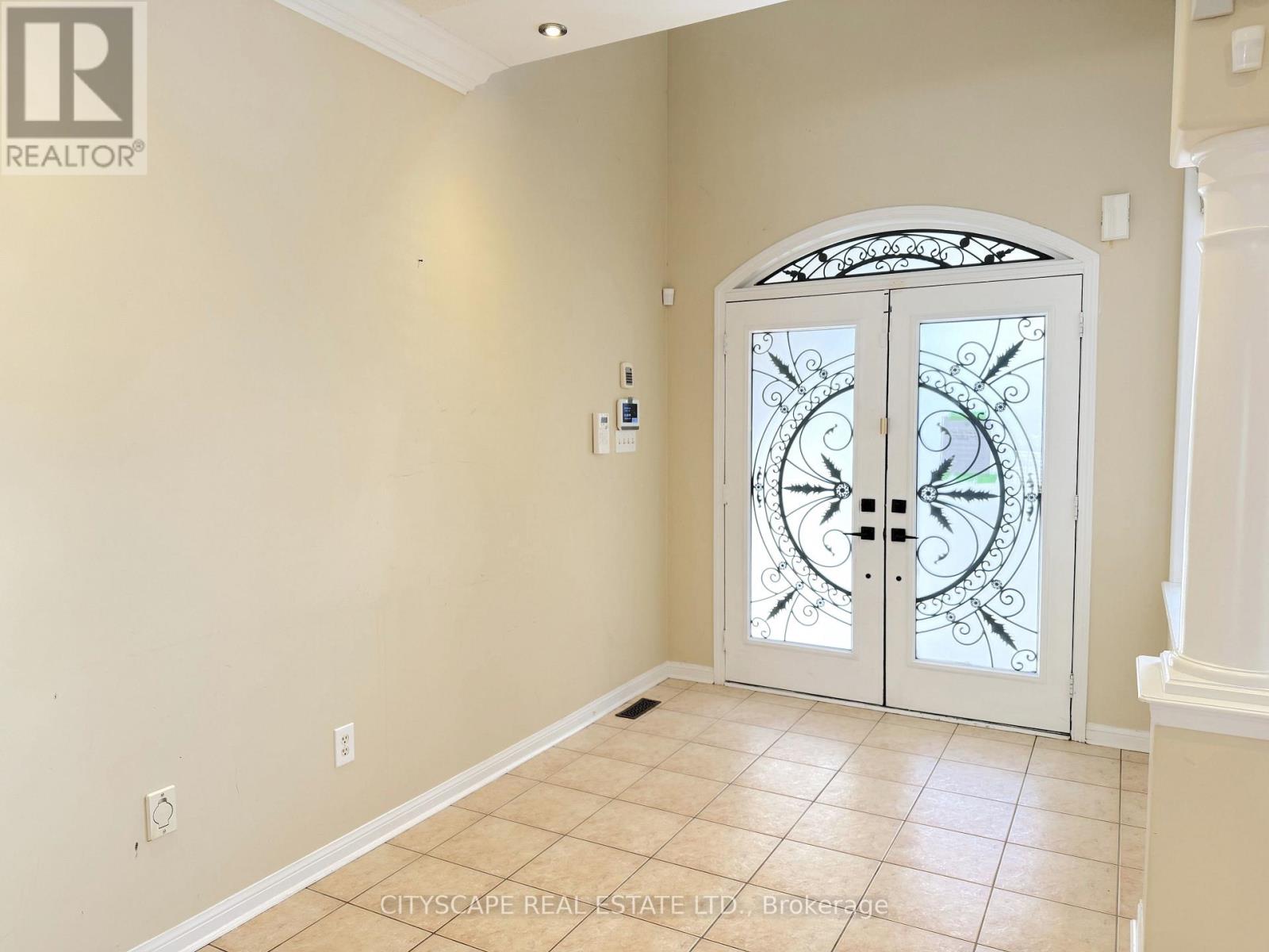 4 Serviceberry Crescent Property Photo 6