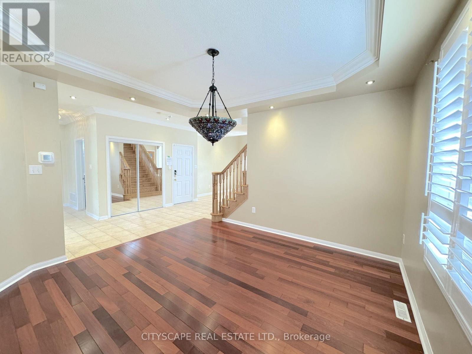 4 Serviceberry Crescent Property Photo 10