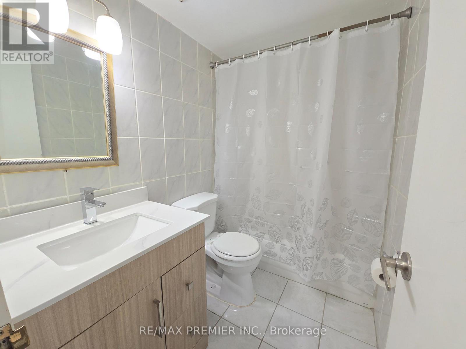 3390 Weston Road Property Photo 12