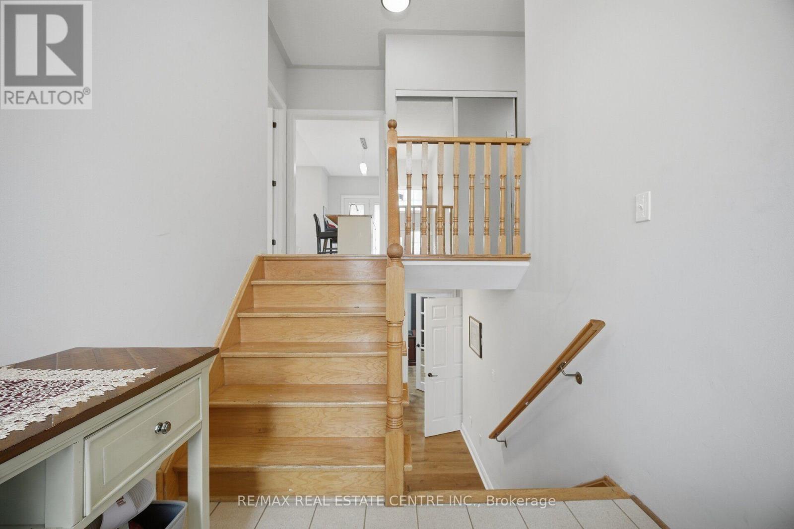 19 Amberdale Court Property Photo 8