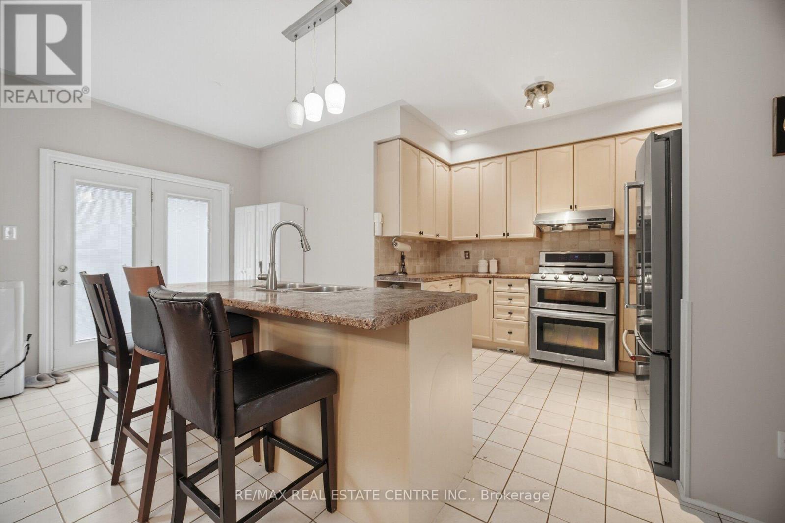 19 Amberdale Court Property Photo 10