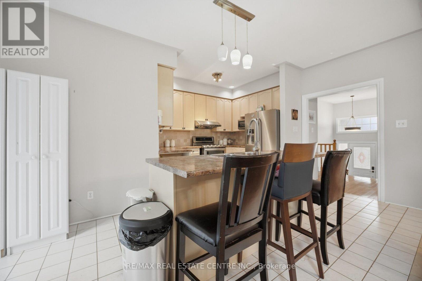 19 Amberdale Court Property Photo 11