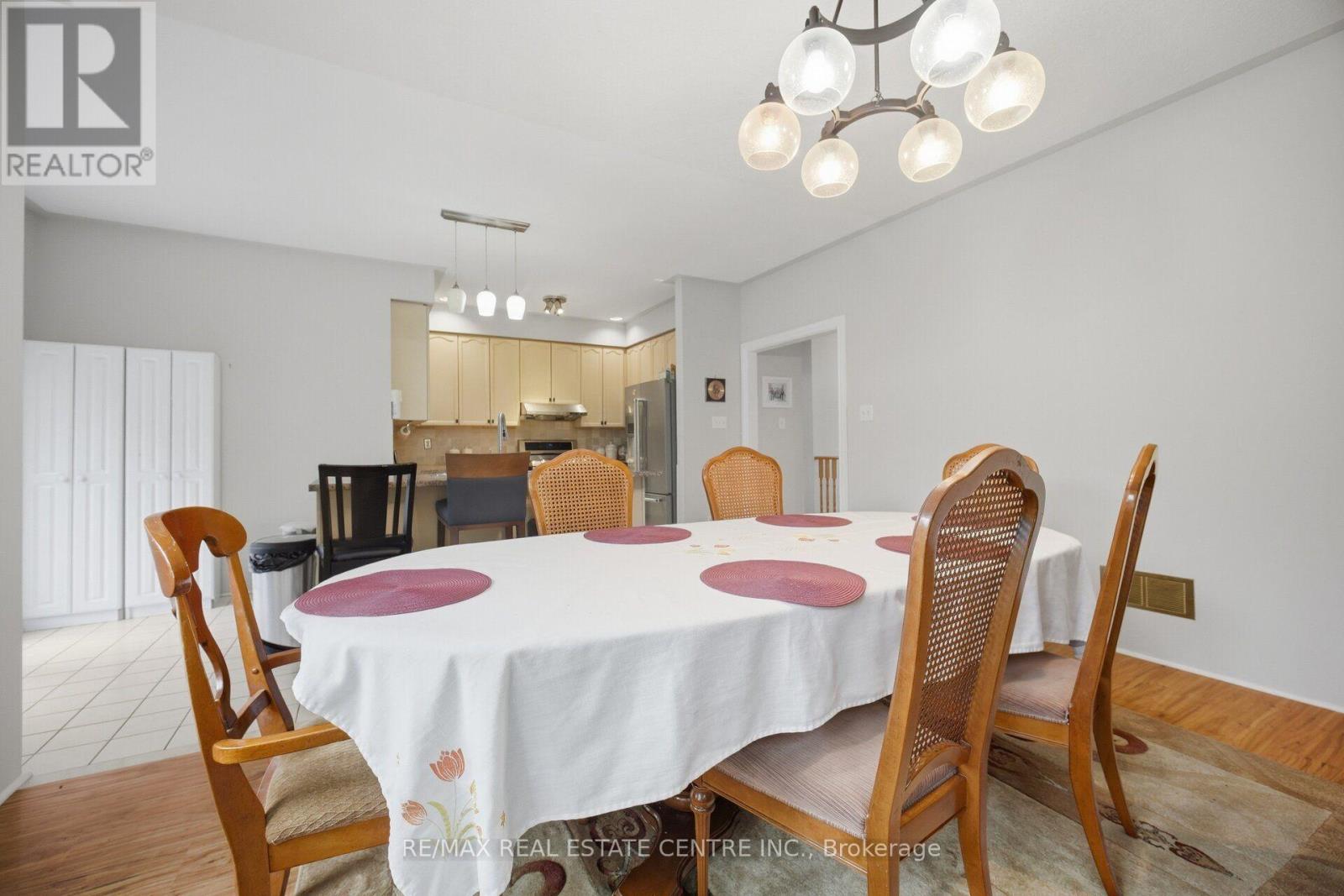 19 Amberdale Court Property Photo 16