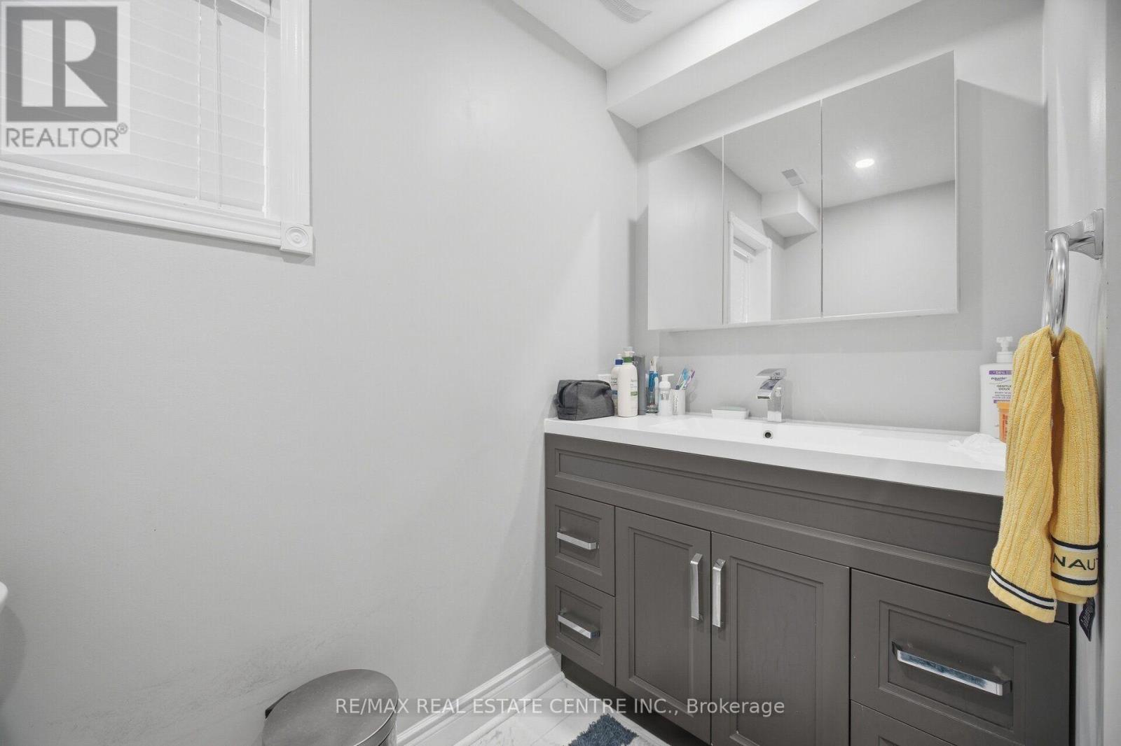 19 Amberdale Court Property Photo 28