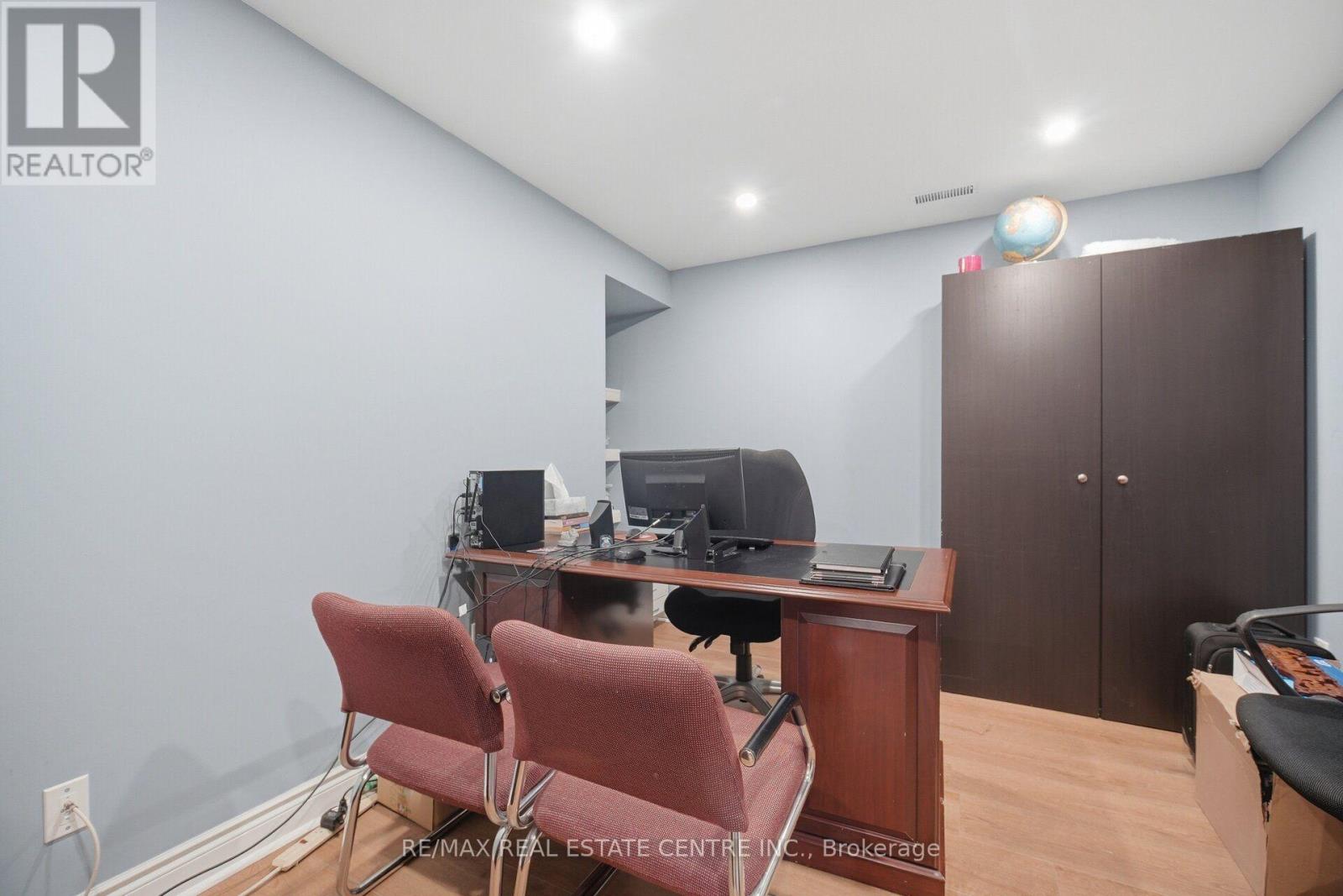 19 Amberdale Court Property Photo 29