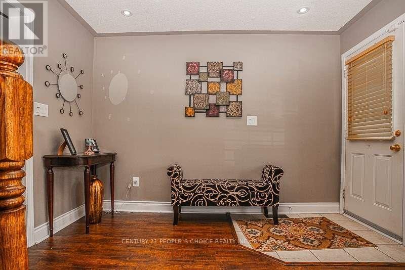 50 Sweetwood Circle W Property Photo 4