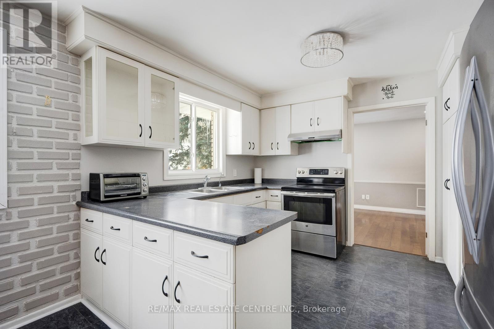 12391 Heritage Road Property Photo 18