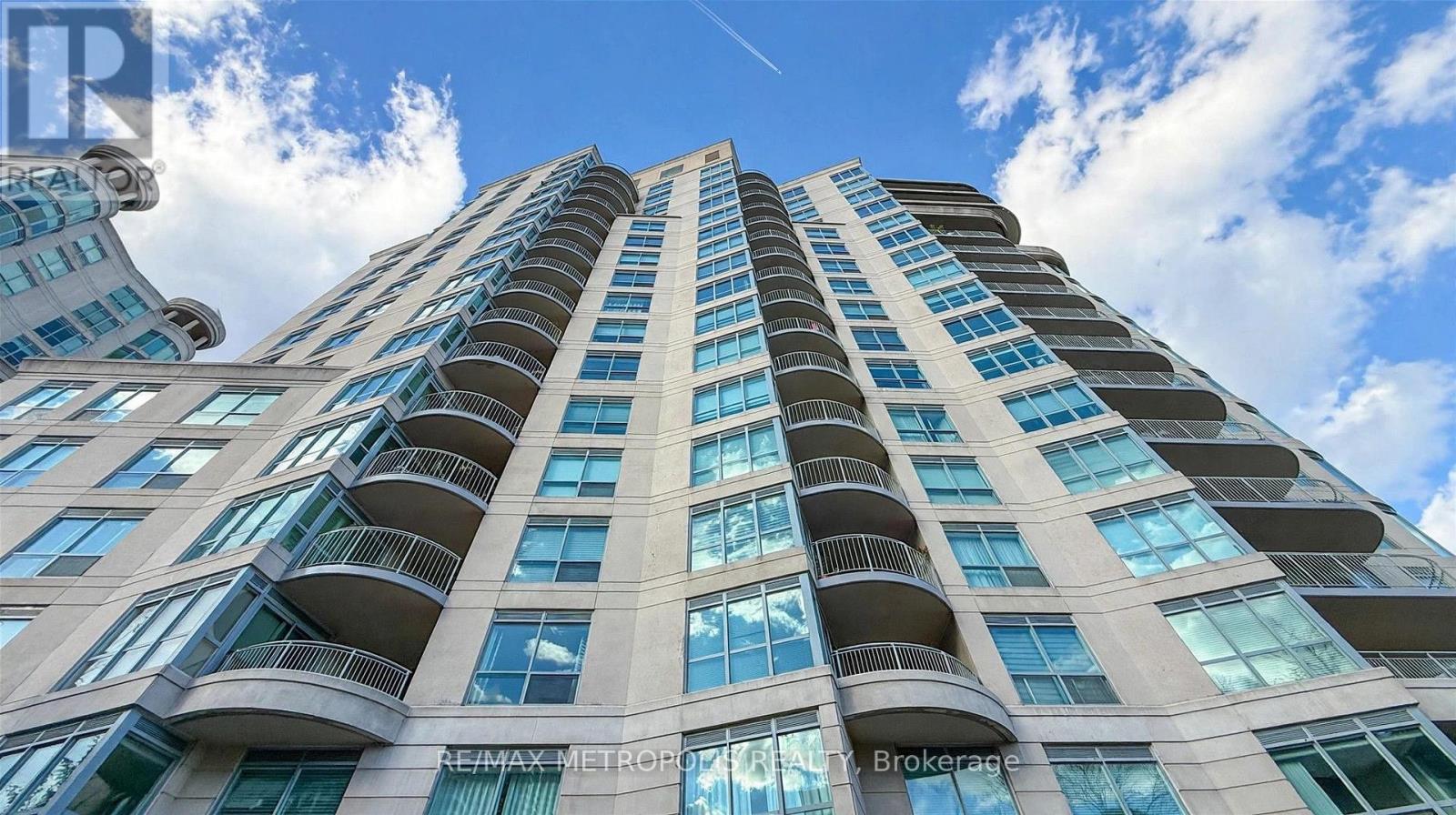 816 - 2111 Lake Shore Boulevard W Property Photo 1